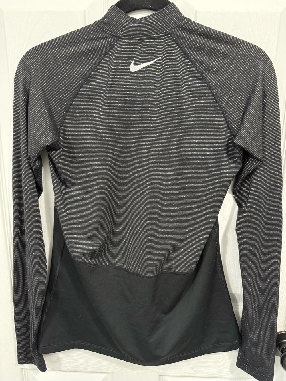 Nike Women's Black and Heathered Gray Long-Sleeve Athletic Top